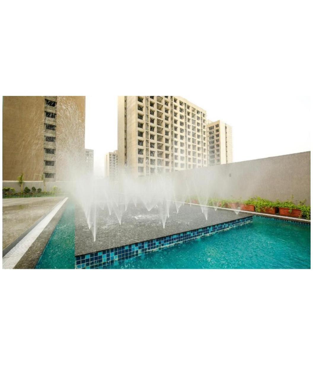 Weekend Address By Honest Homes Surat Esterno foto